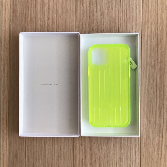 NEW RIMOWA iPhone case - Picture 4 of 5